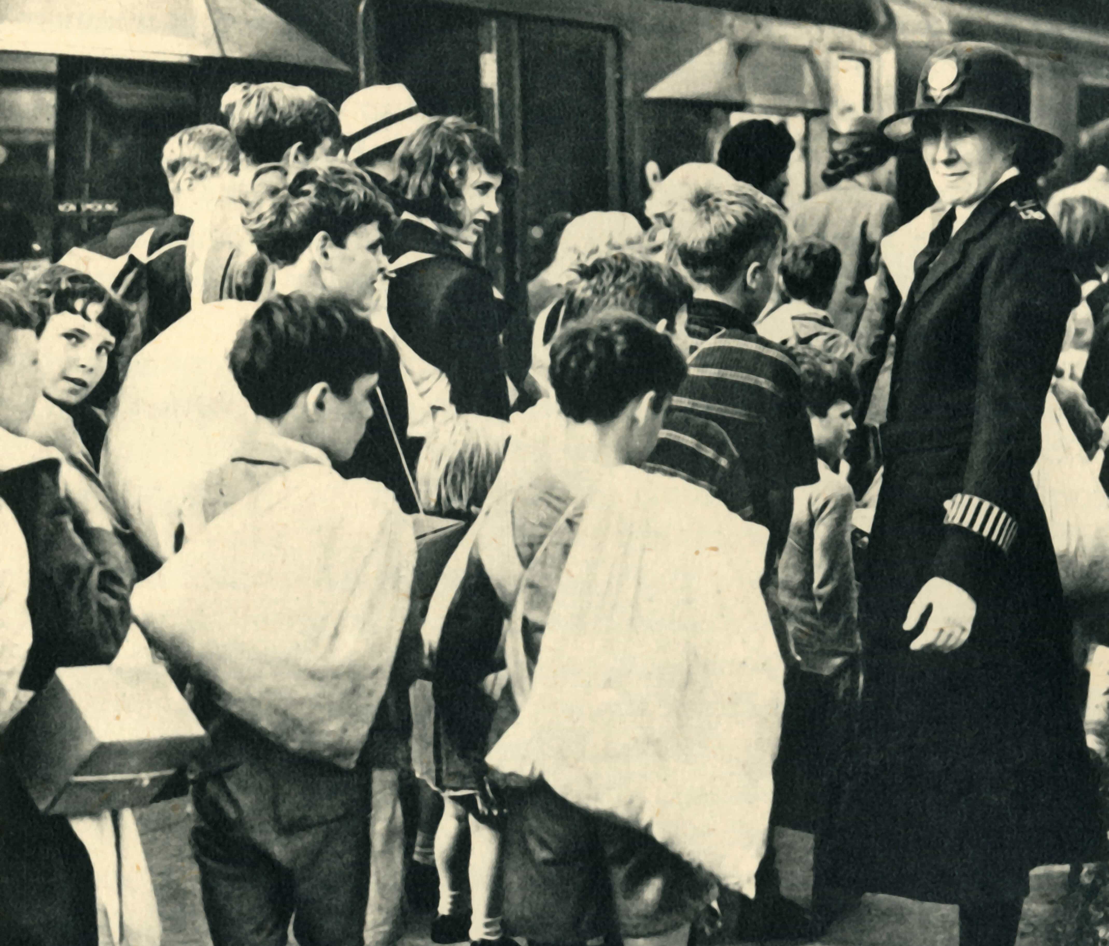 Image of WWII evacuees.